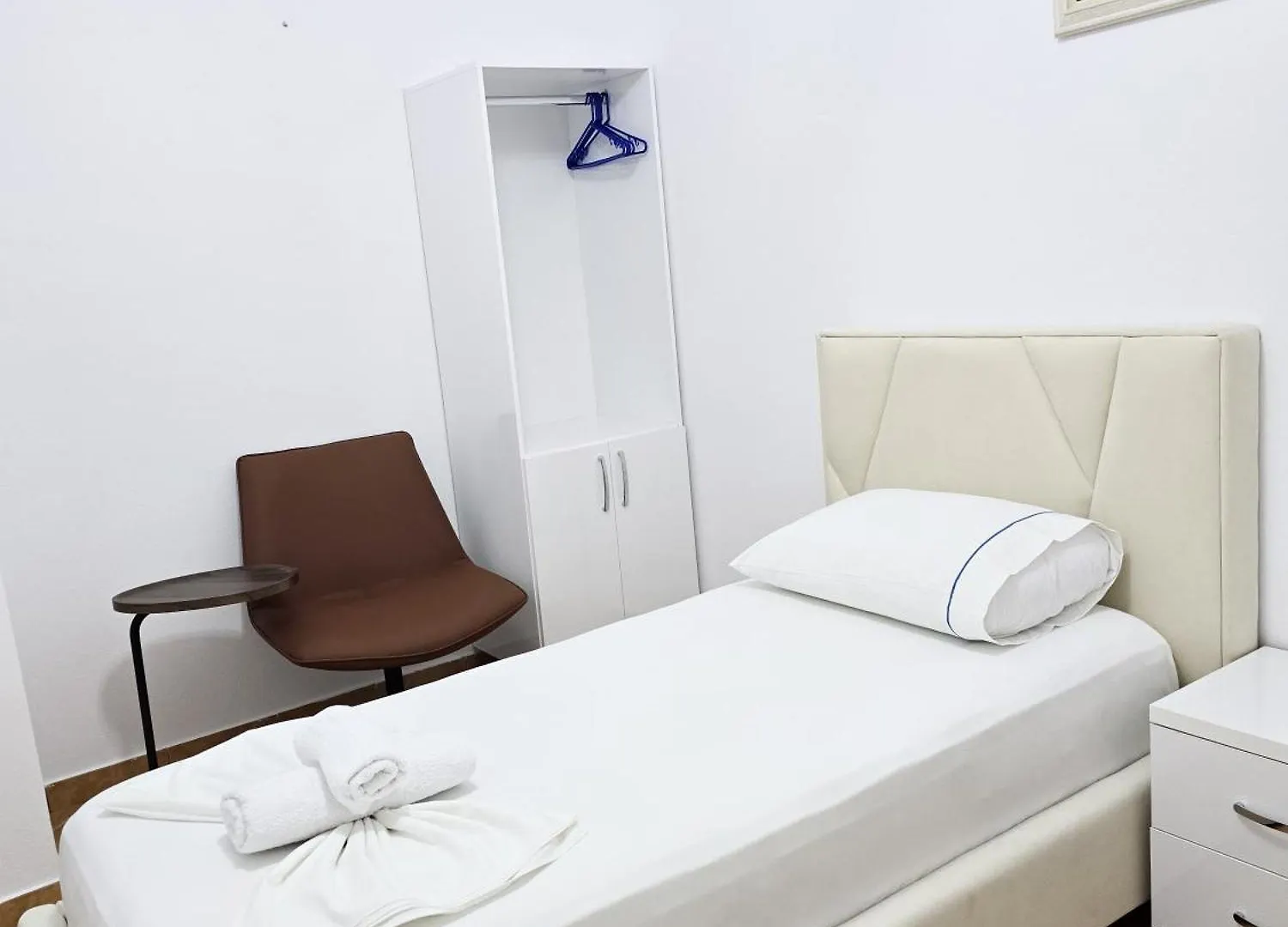 Eni Rooms Vlore 0*,